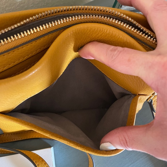 Vince Camuto Mustard Crossbody - Picture 5 of 6